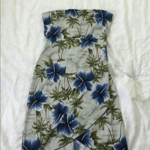 Beautiful strapless SHAPING beach/casual dress